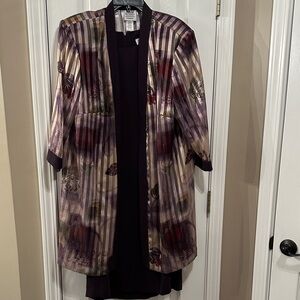 Stunning burgundy Stripe Floral Duster with Dark Plum Trim